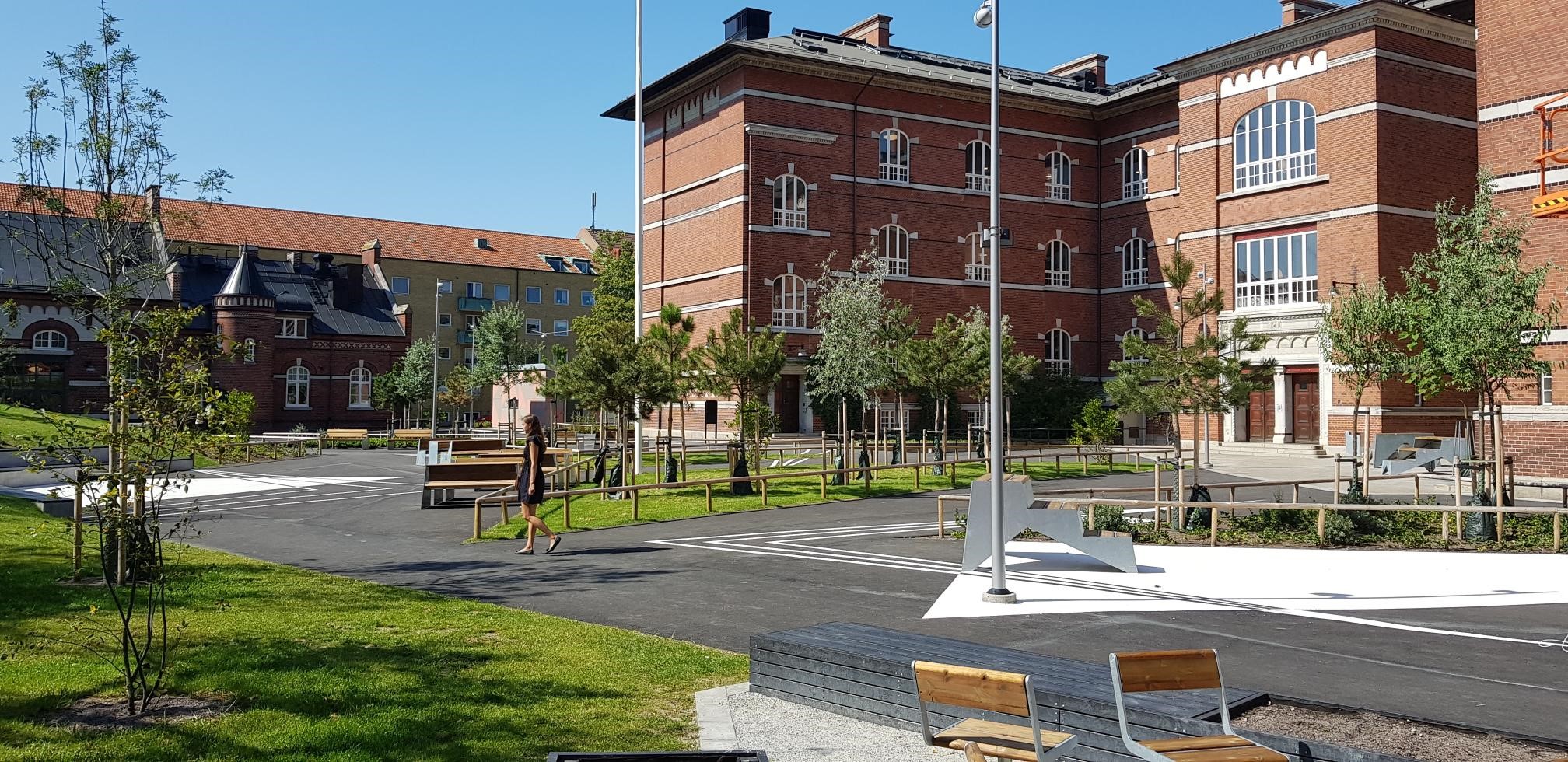 Mellersta förstadsskolan.jpg