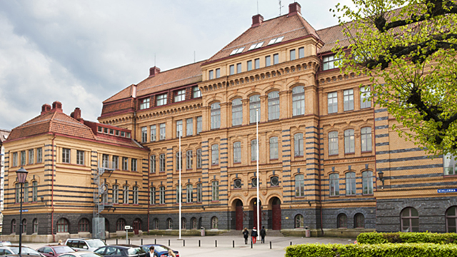 Schillerska gymnasiet .jpg