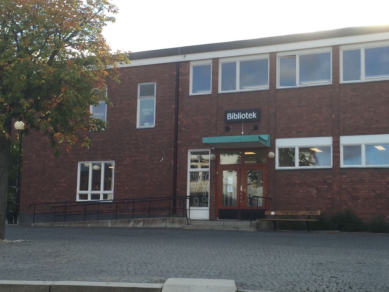 Vällingby bibliotek .jpg